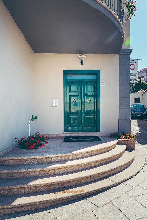Le Residenze Del Centro Aparthotel Olbia Buitenkant foto