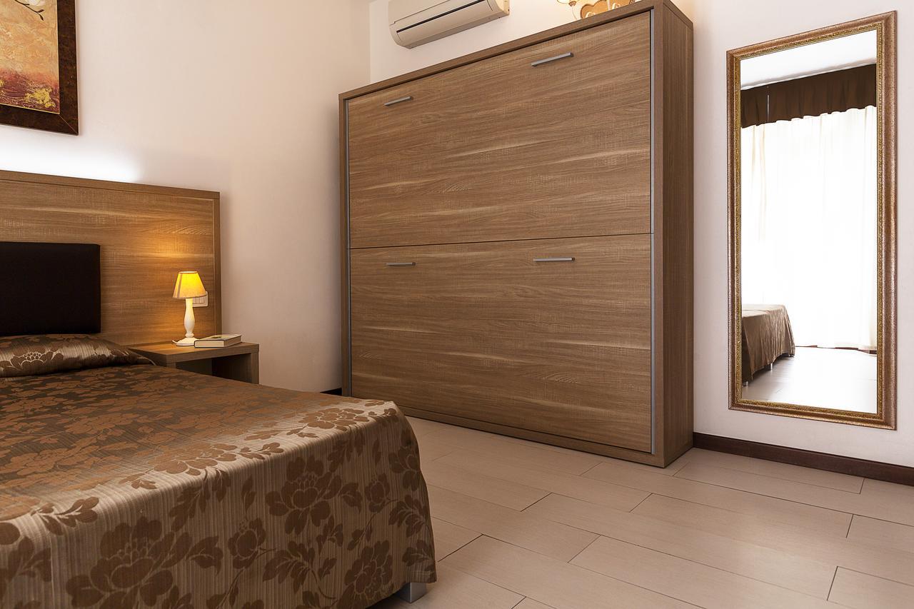 Le Residenze Del Centro Aparthotel Olbia Buitenkant foto