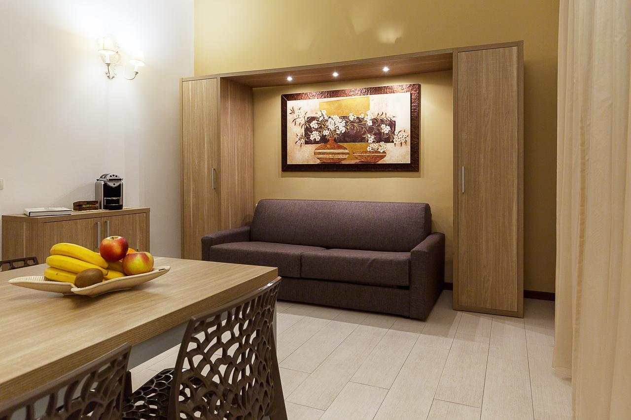 Le Residenze Del Centro Aparthotel Olbia Buitenkant foto